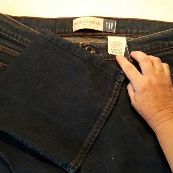 Gap modern boot cut size 12 - Picture 2 of 3